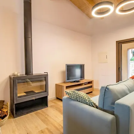 Casa Gessami En El Pla De Lestany 別荘 カモス